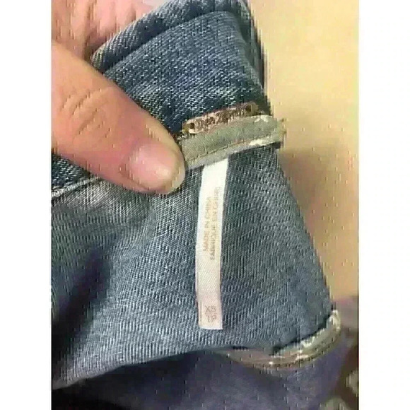 Free People Denim Jean Jacket Size XS Medium Wash Button Up Long Sleeve Collared - Picture 11 of 11